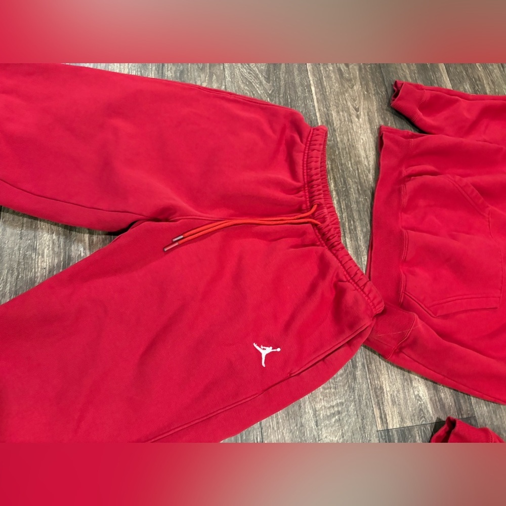 Jordan Women's Brooklyn Fleece
Pullover Hoodie & Joggers Gym Red Matching Set - Picture 7 of 13